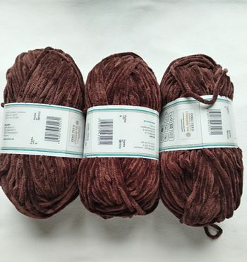 Lot de 3 pelotes Laine Chenille aspect velours marron 