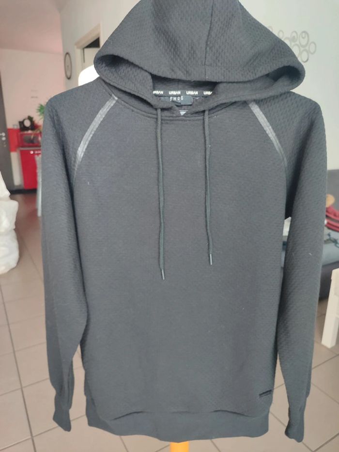 Sweat a capuche