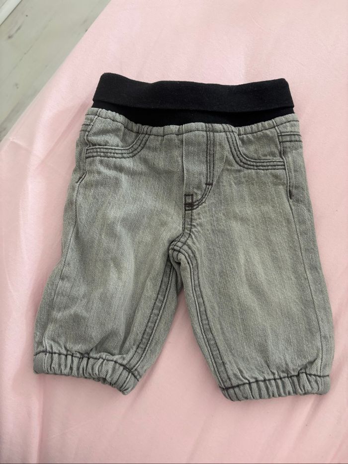 Lot pantalons 1 mois - photo numéro 5
