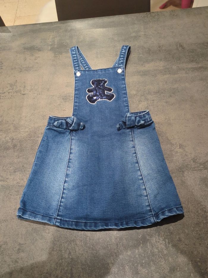 Robe 24 mois