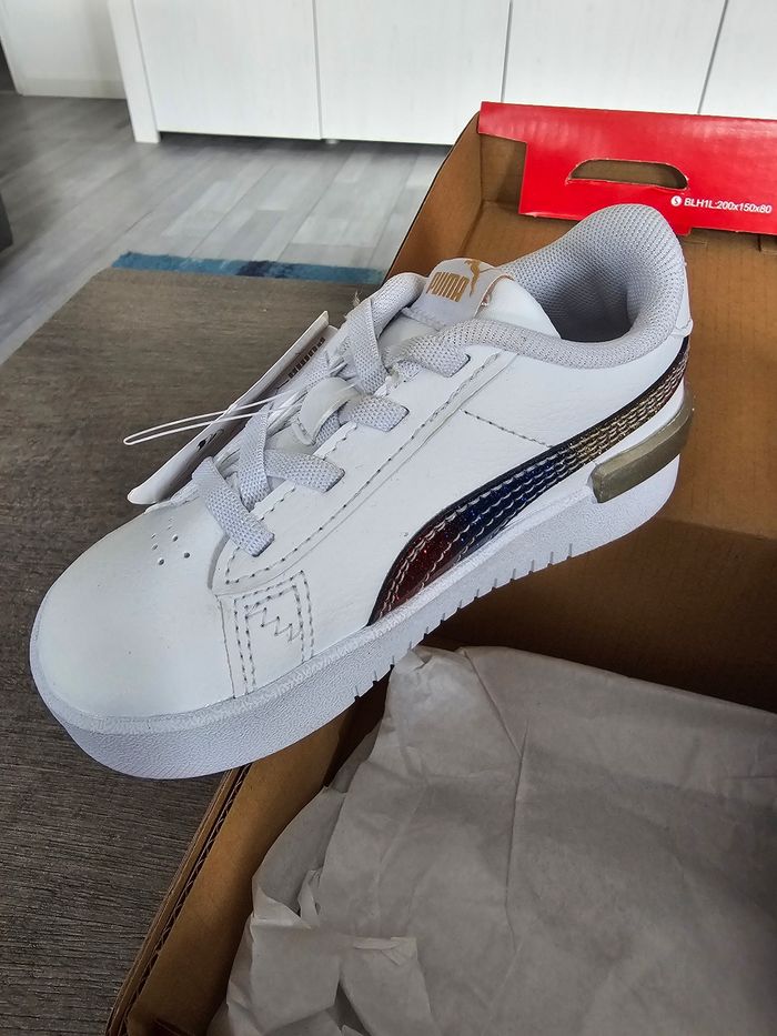 Chaussures arc en ciel puma neuve pointure 34 - photo numéro 9