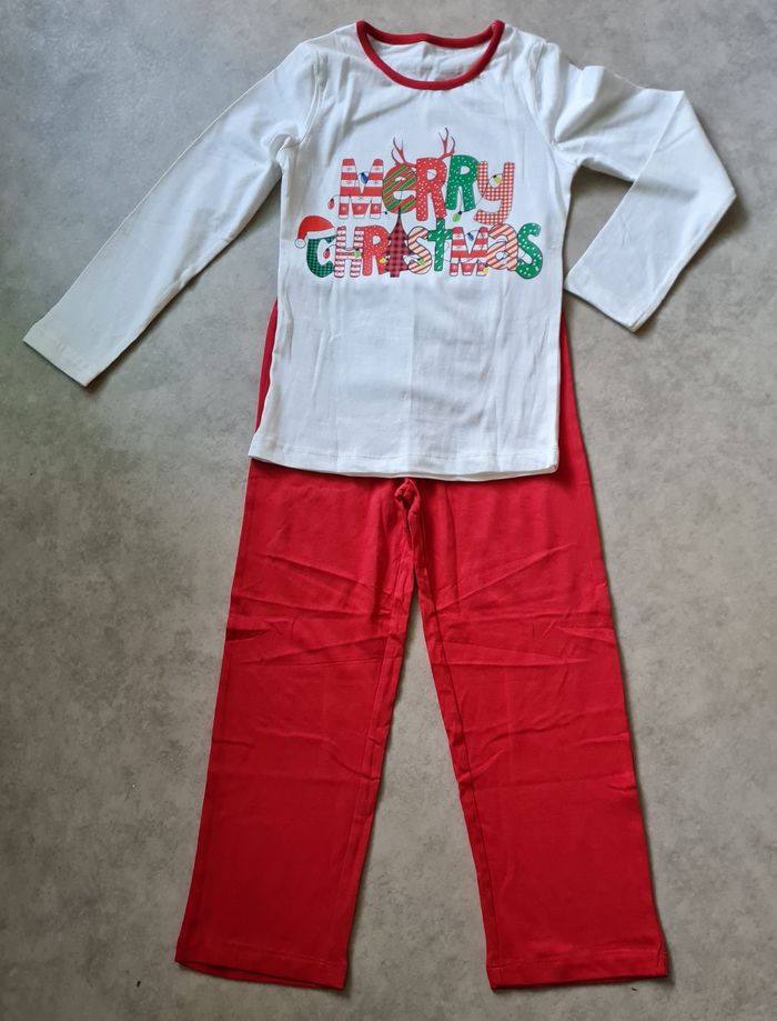 Pyjama 2 pièces fille 6 ans *Noël* neuf - photo numéro 5