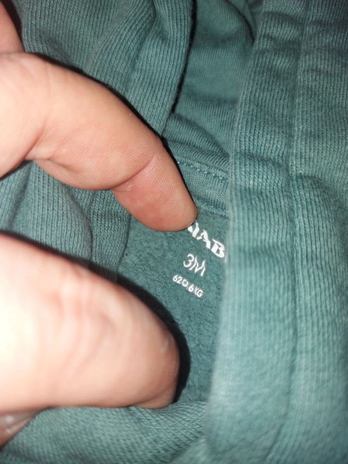 Sweat à Capuche vert kiabi 3 mois - photo numéro 2