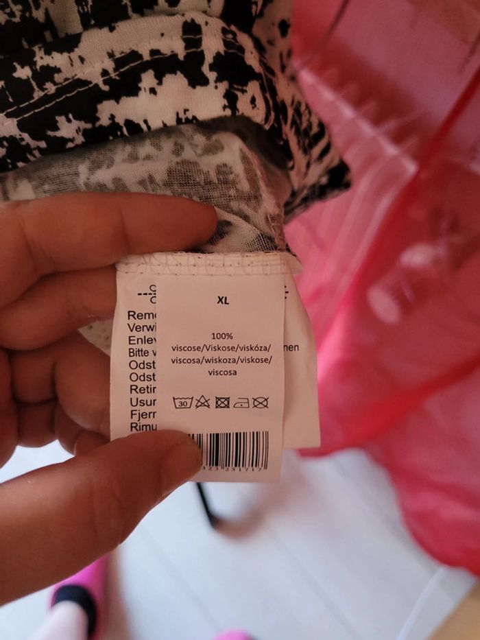 Tee-shirt sans manches - photo numéro 5