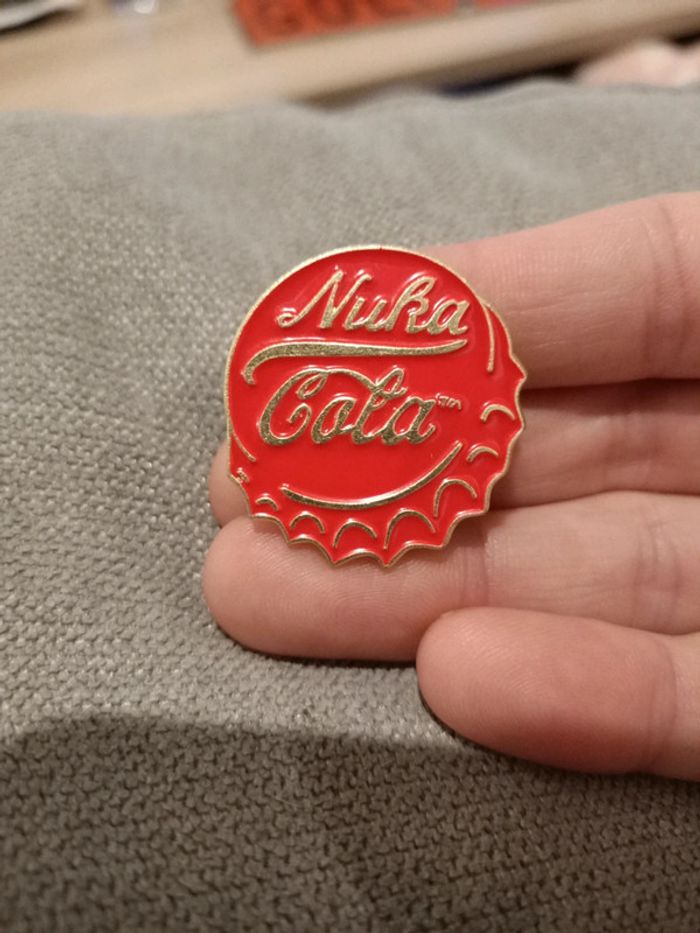 Pins Nuka Cola