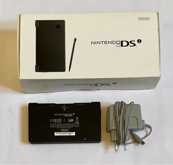 Console jeu Nintendo DS i Black en boîte - photo numéro 3