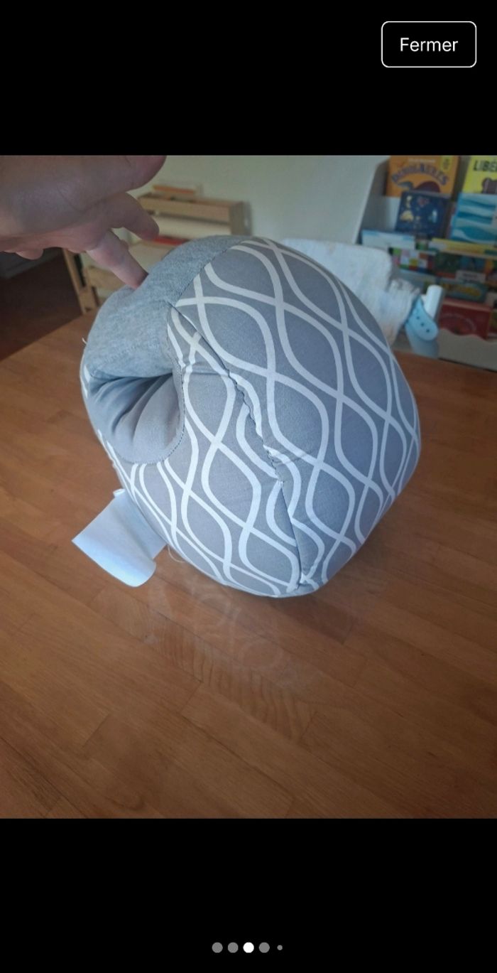 Coussin d'allaitement à enfiler - photo numéro 3