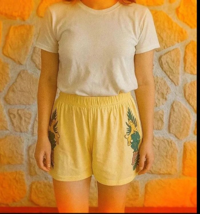Short Jaune Le Roi Lion – Magie Disney & Esprit Safari