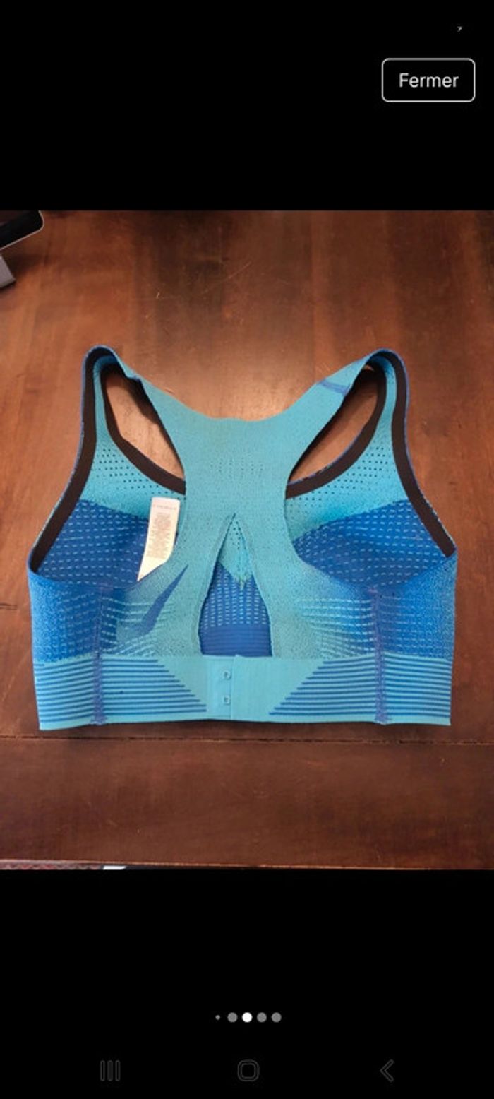 Brassière de sport Nike bleu/tourquoise taille XS - photo numéro 17