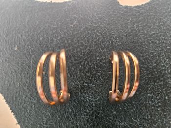 Boucle d'oreille 4