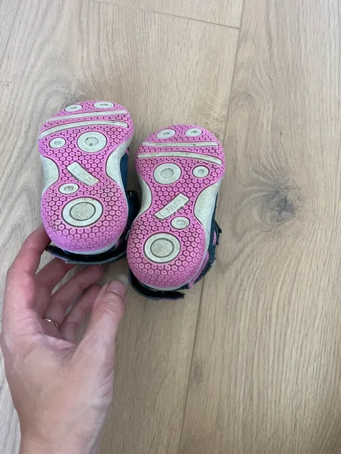 Nu pied taille 19 - photo numéro 4