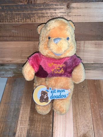 DY49 doudou winnie l’ourson Disney