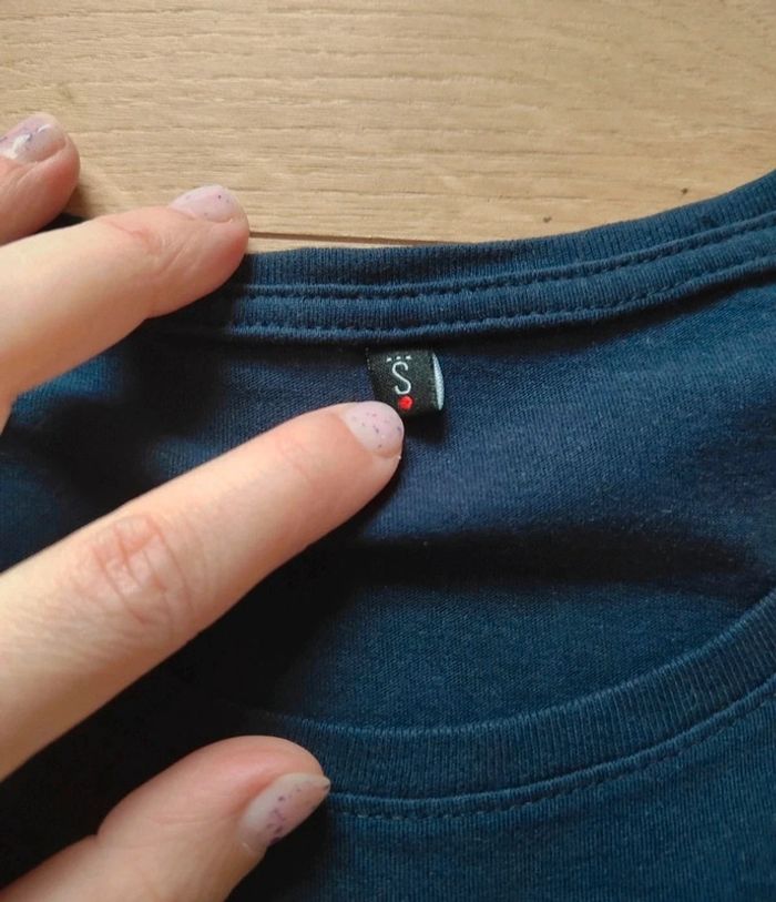 T-shirt taille S - photo numéro 2