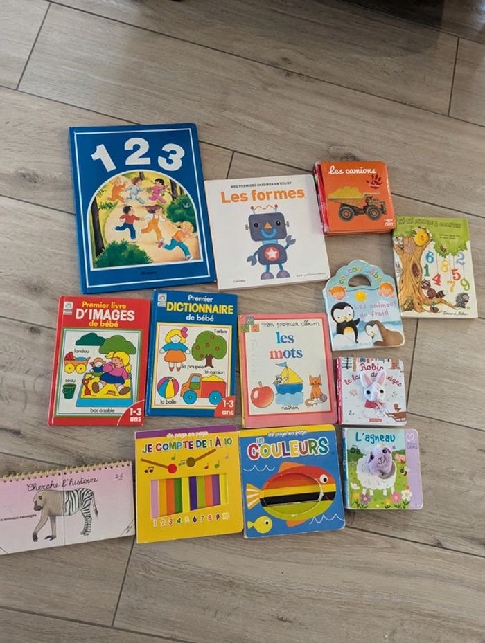 Lots livres - photo numéro 2