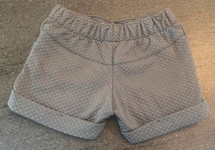 short orchestra 2 ans excellent état très peu porté - photo numéro 2