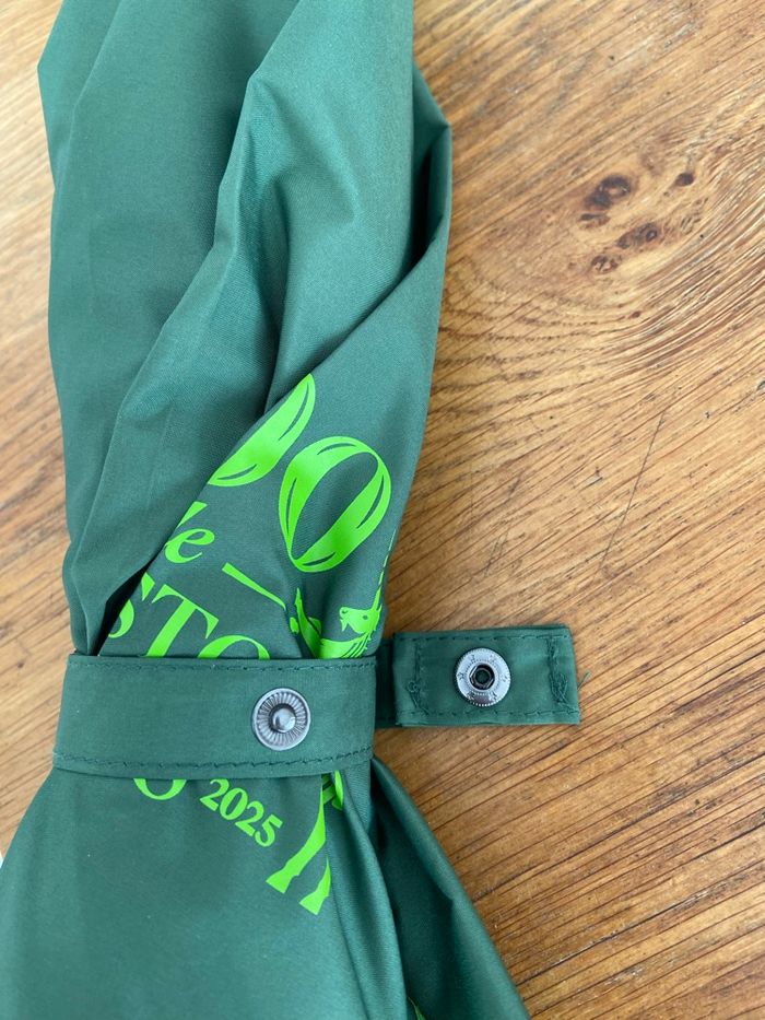 Grand parapluie Palace Le Bristol Paris neuf - photo numéro 3