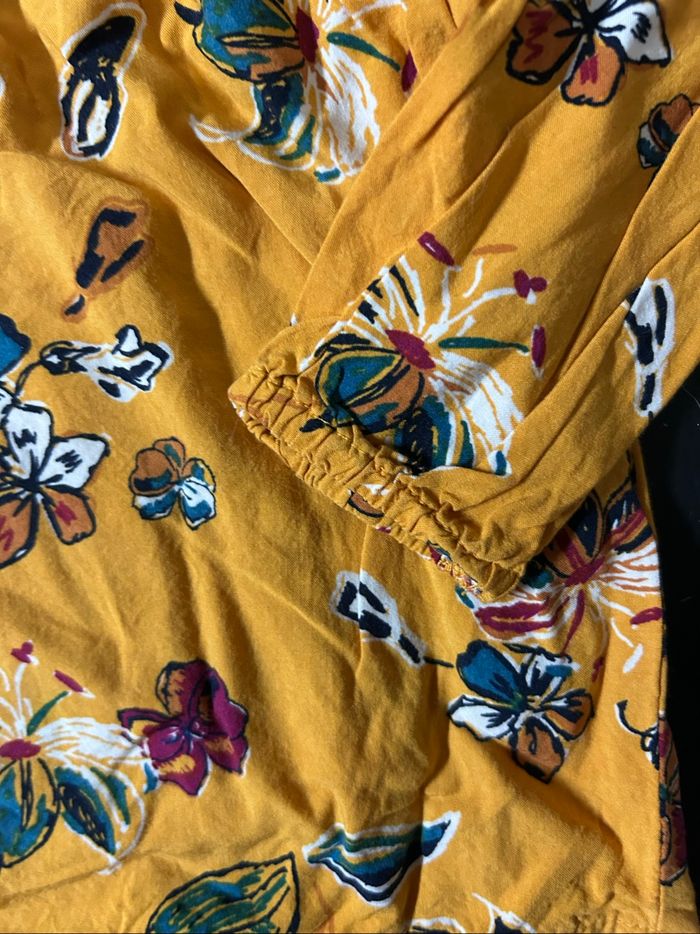 Blouse Gemo - Jaune à fleurs - 4 ans - Parfait état - photo numéro 2