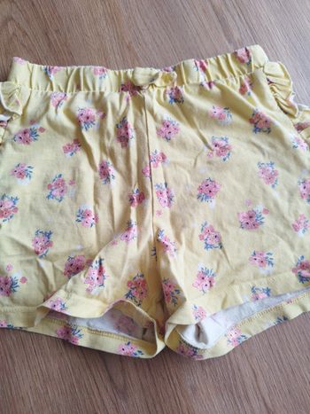 Short fleuri