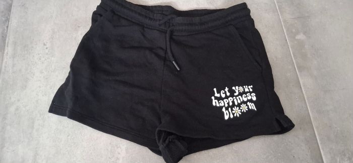 3 shorts - photo numéro 6