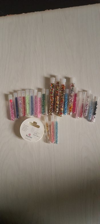 Perles + attaches + fil