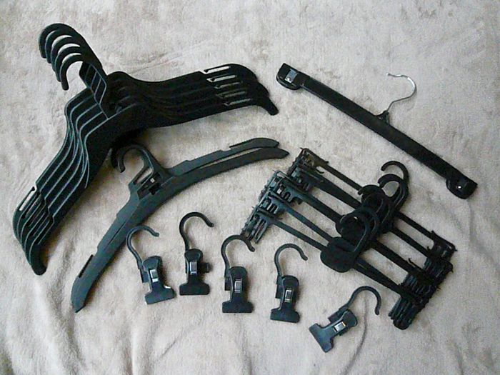 Lot de 20 cintres adulte