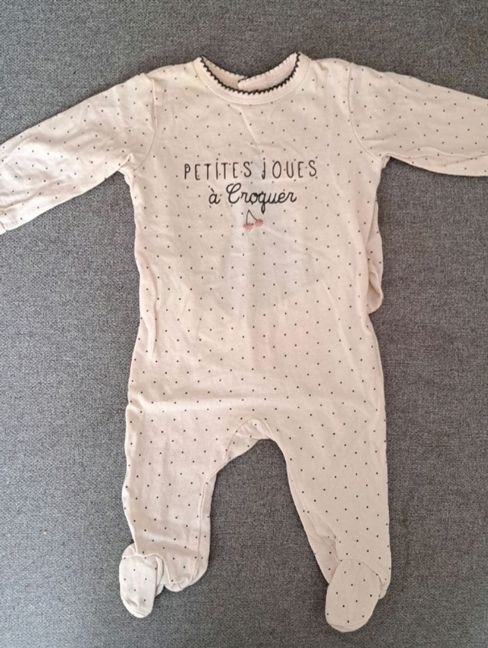 7 pyjamas dors bien - photo numéro 3