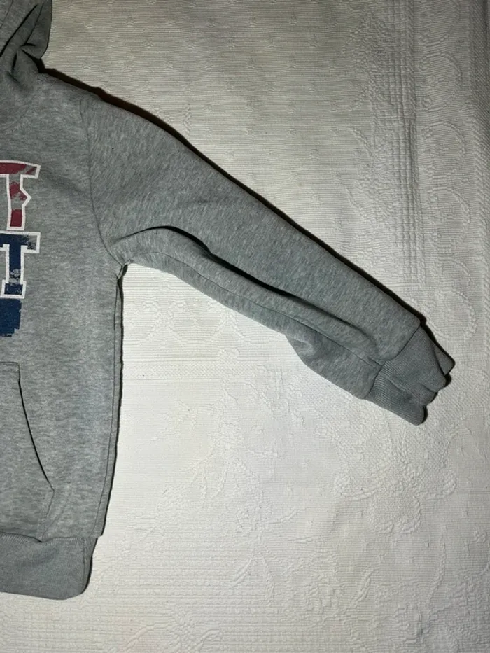 Pull à capuche enfant - photo numéro 3