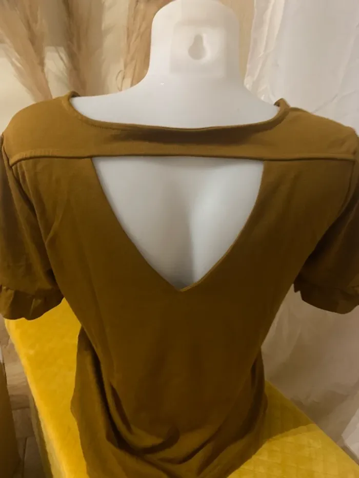 Tee shirt Kiabi taille 38 ocre manches courtes - photo numéro 4