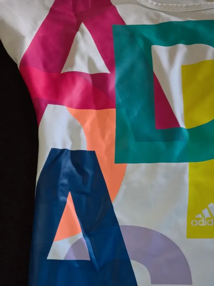 Ensemble coloré tee-shirt manches courtes et cycliste - photo numéro 7