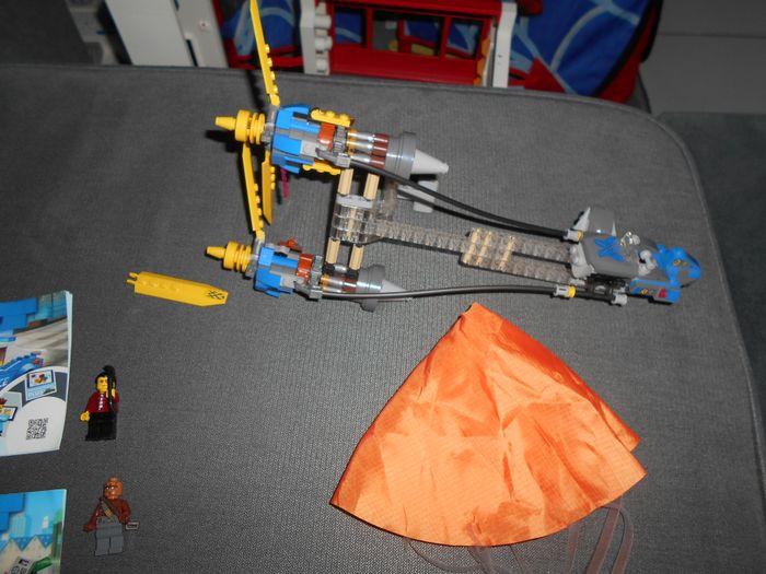 Lot Légo vrac + figurines + notices - photo numéro 6