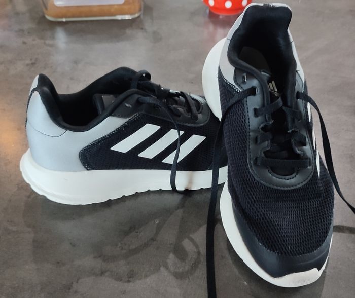 Baskets adidas taille 35.5 - photo numéro 2
