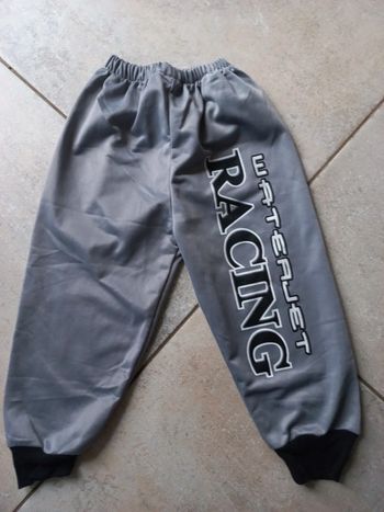 Pantalon de jogging gris 26 mois