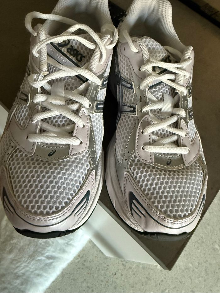 Asics taille 39 - photo numéro 2
