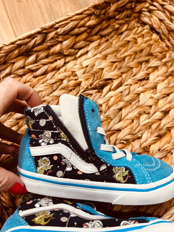 Pointure 25 baskets montantes garçon Vans bleues * espace * 💙 - photo numéro 7