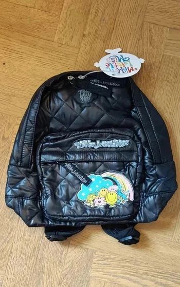 Neuf et emballé petit sac à dos matelassé noir Mr Men Little Miss Sunshine