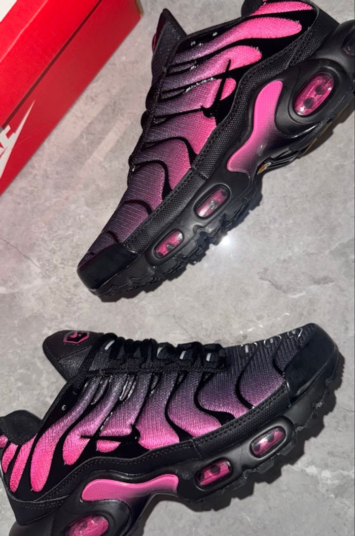 Nike tn rose noir  37 - photo numéro 2
