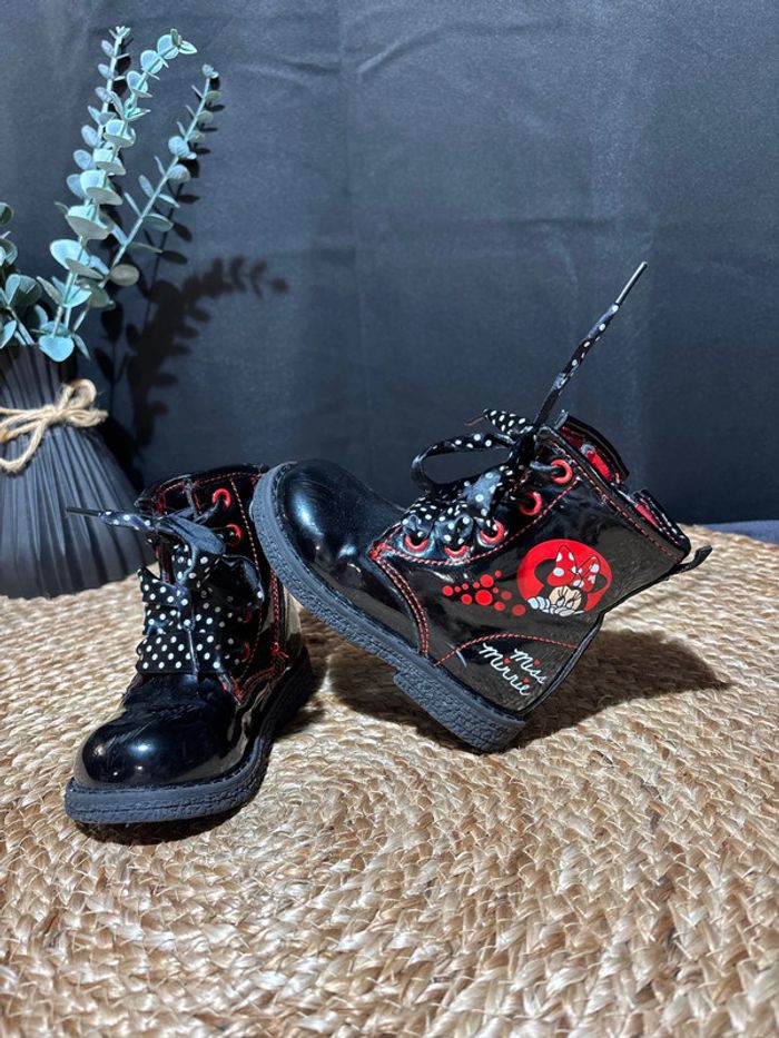 Bottes minnie fille pointure 22 - photo numéro 2