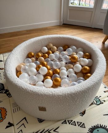 Piscine à balle Neuve meow Baby + 200 Balles