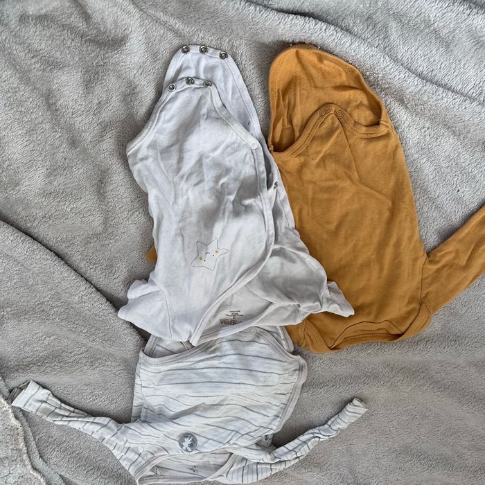 Bodies 3 mois - photo numéro 5