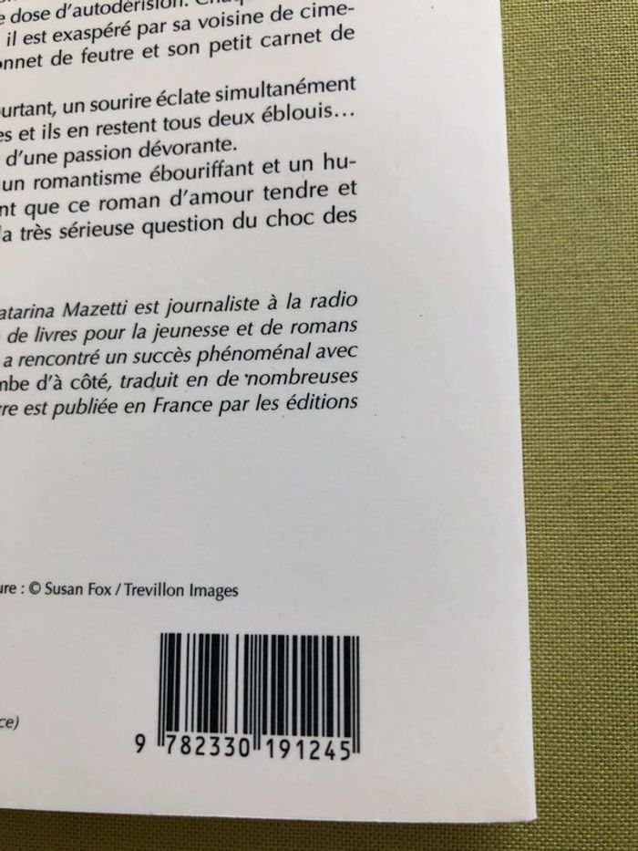 Livre le mec de la tombe d’à côté - photo numéro 4