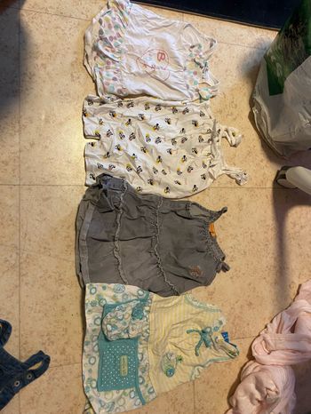 Lot vêtement bébé