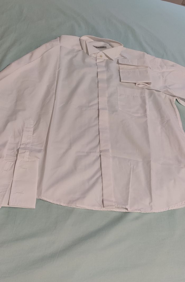 Chemise homme à boutons manchette neuve taille L