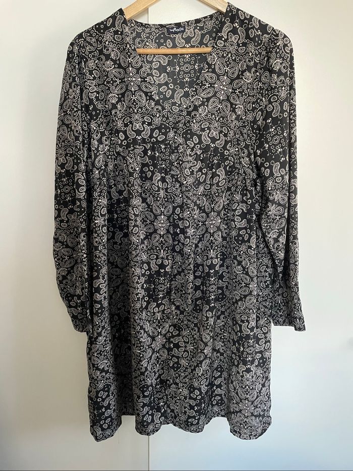 Robe à motifs