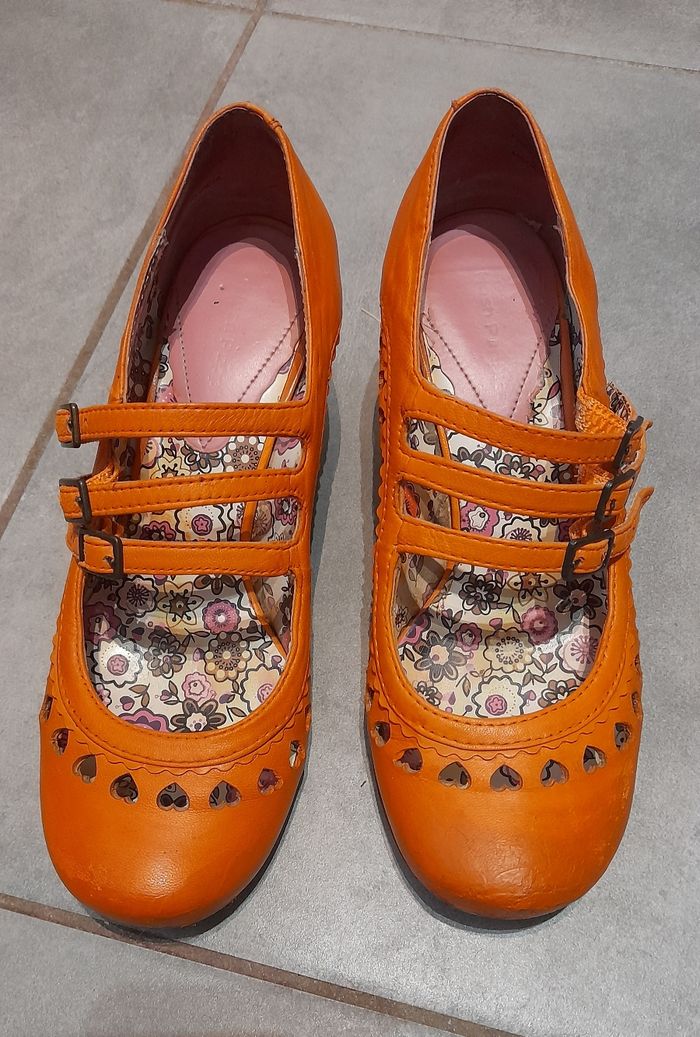 Chaussures à talons hauts - photo numéro 2