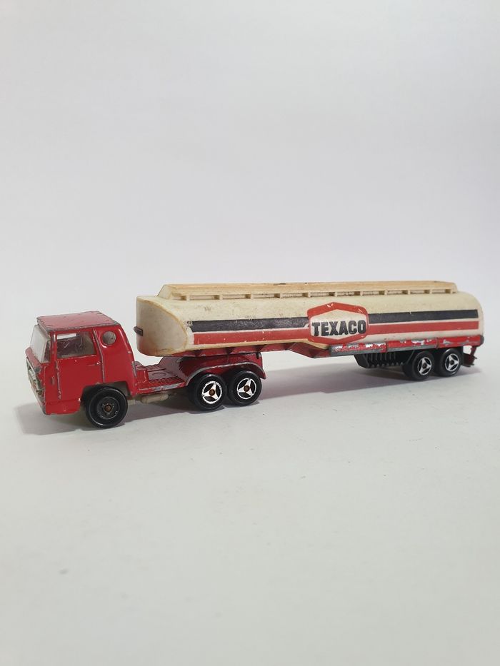 ANCIENNE MAJORETTE CAMION Bernard Avec Plateau Grue 1/100 Excellent Etat EUR 12,50 - FR