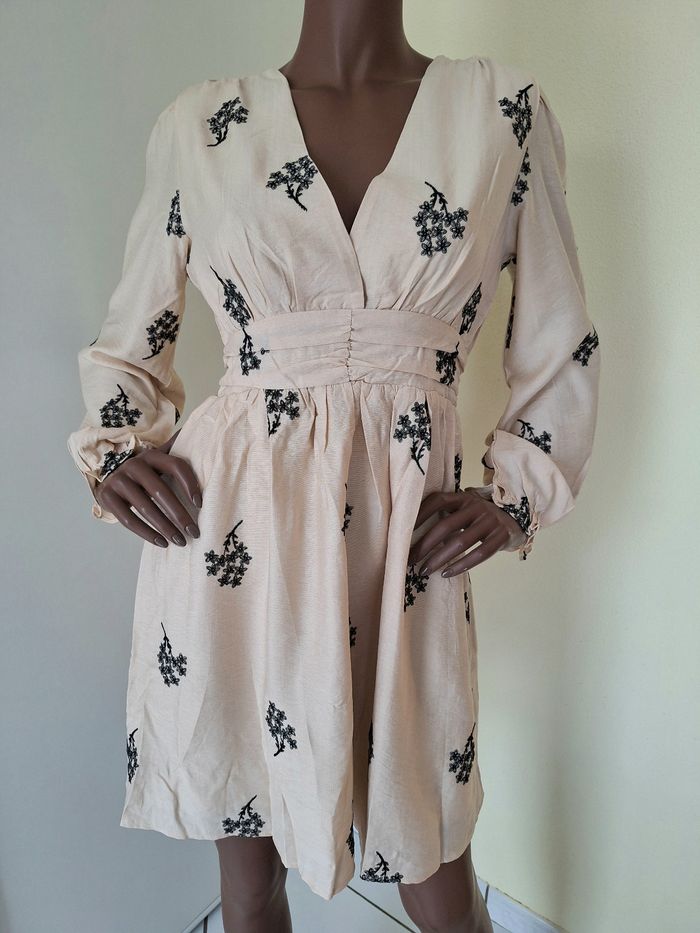Robe taille S/M marque In April 1986 - photo numéro 2