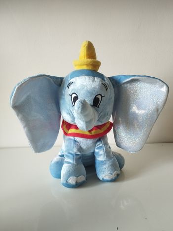Peluche Dumbo l'éléphant Disney 
