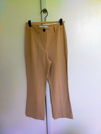 Pantalon femme 36 couleur beige/camel coupe droite taille haute jambes larges BERSHKA