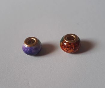 Charms perles bicolores