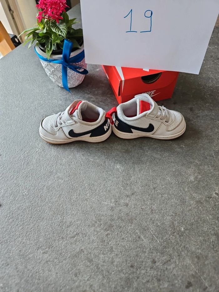 Nike Taille 19.5 - photo numéro 8
